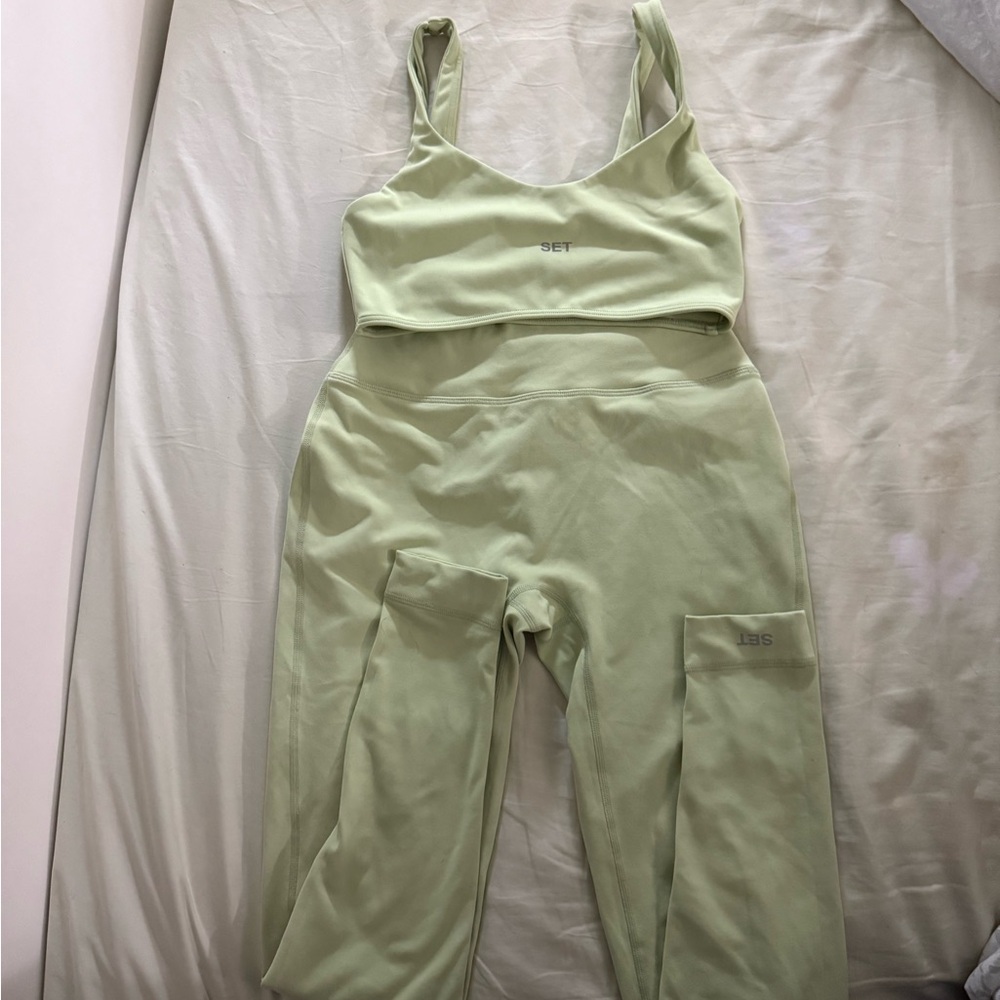 SET Active Light Green set